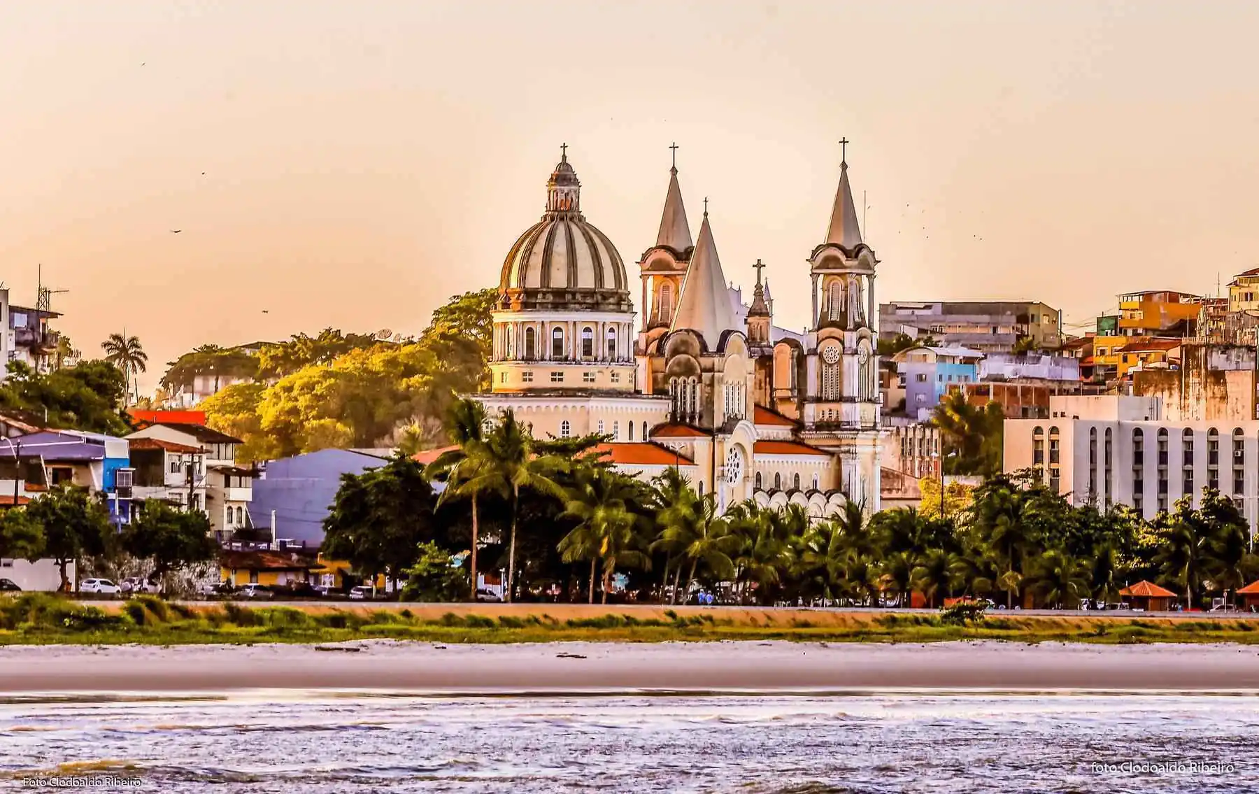 Catedral de São Sebastião no centro de Ilhéus
